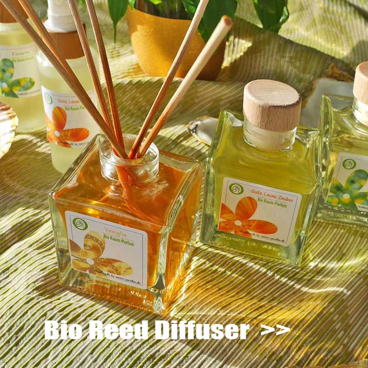 Reed Diffuser mit Hydrolaten und reinen ätherischen Ölen