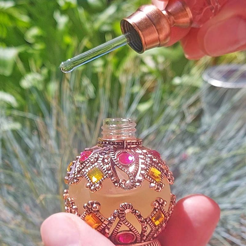 Lichtfänger Flakon mit Duftessenzen. Perfekt als stilvolles Dekor oder als besonderes Geschenk!