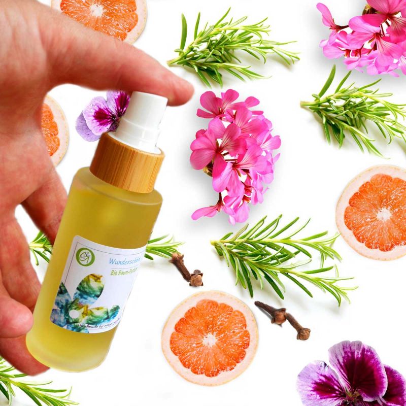 Nur mit 100% naturreinen ätherischen Ölen, Cistrosenwasser und Weingeist insektenabweisend